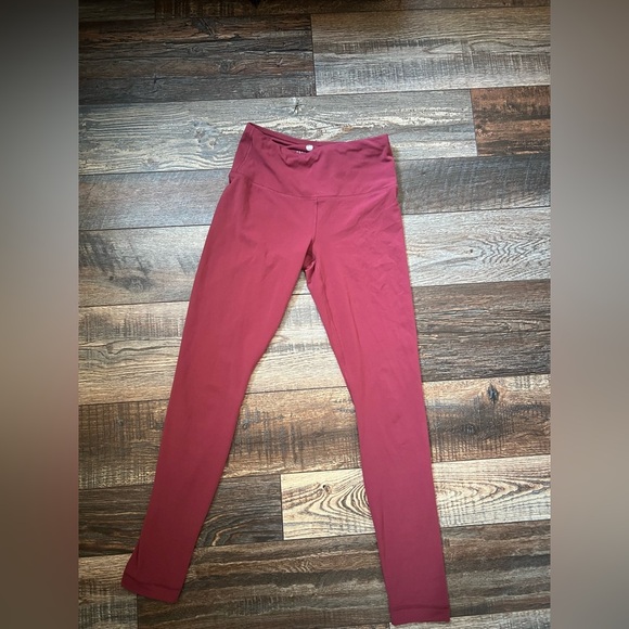 Yogalicious Maroon Activewear Leggings - Picture 1 of 3